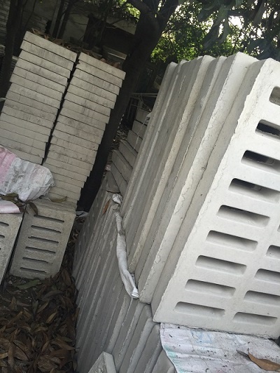 水泥雨水篦子圖片，水泥雨水篦子高清圖片，水泥雨水篦子成品圖片，水泥雨水口立篦子圖片，四孔水泥雨水篦子圖片