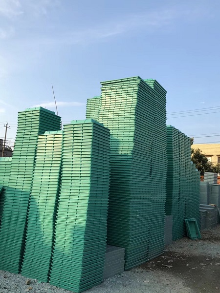 復(fù)合井蓋廠家及聯(lián)系電話，復(fù)合井蓋，復(fù)合井蓋廠家，復(fù)合井蓋廠家電話