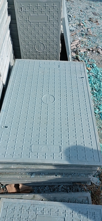 玻璃鋼井蓋模具是用于制造玻璃鋼井蓋的工具，玻璃鋼井蓋模具，玻璃鋼井蓋