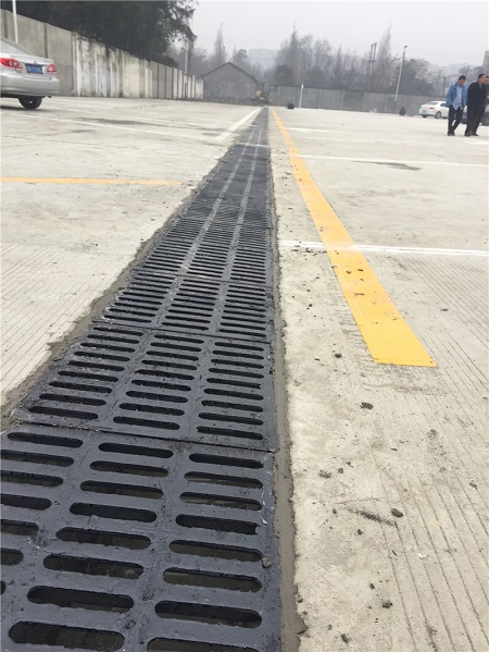 鑄鐵蓋板,為什么鑄鐵蓋板能承受重壓，長久不壞？