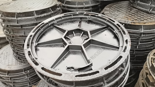 球墨鑄鐵卡簧井蓋，卡簧井蓋